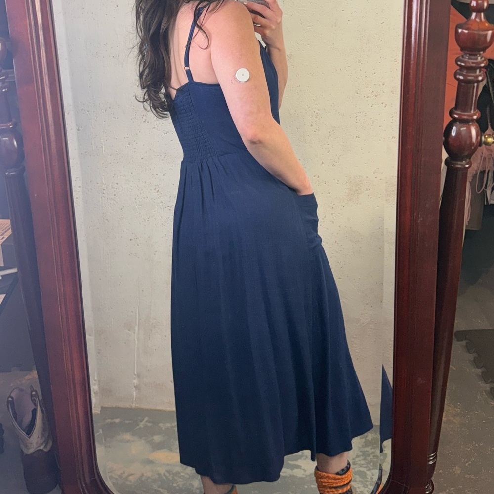 Lost + Wander Navy Blue Sleeveless Linen Midi Dress New With Tags Size Medium - Picture 12 of 15